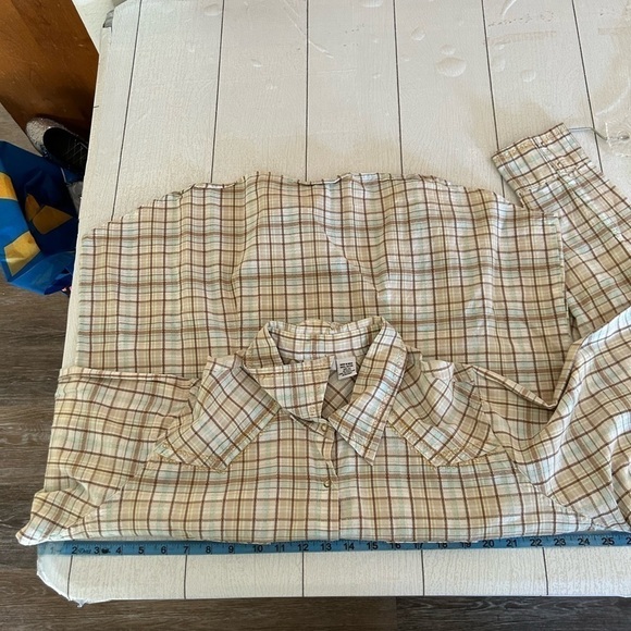 Pinch 100% cotton snap down western/ equestrian top with metallic stitching - Picture 8 of 8